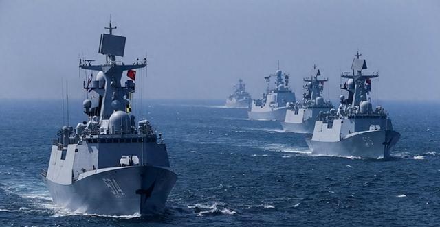 解放军进入台海，美航母早已跑路，统一已成定局，郑丽文开始追责