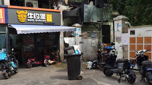 骑手频曝无堂食外卖乱象，记者实探“看不见的厨房”！