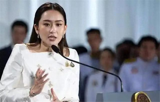 泰国美女总理大胜，重回王座已经没有悬念，军方让人刮目相看