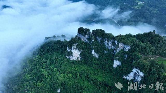 咸丰：雾涌黄金洞