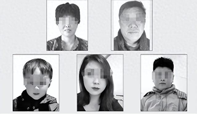 父母妻儿五人被害，男子再发声：10岁儿子本躲过一劫外出求助被杀，案发当天自己被凶手儿子拉黑