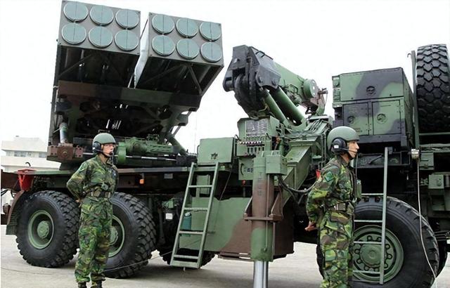 被中国制裁后，不到24小时，美国火速回应，四个字道破特朗普心思