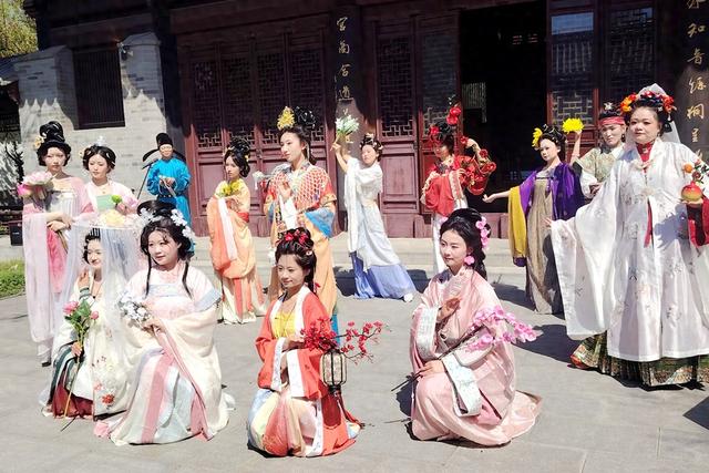 十二花神亮相！2026年聊城巽园花朝节沉浸式游园会精彩上演