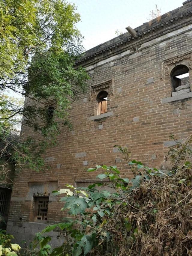 《骑行烟岭沟，探幽毛遂洞》