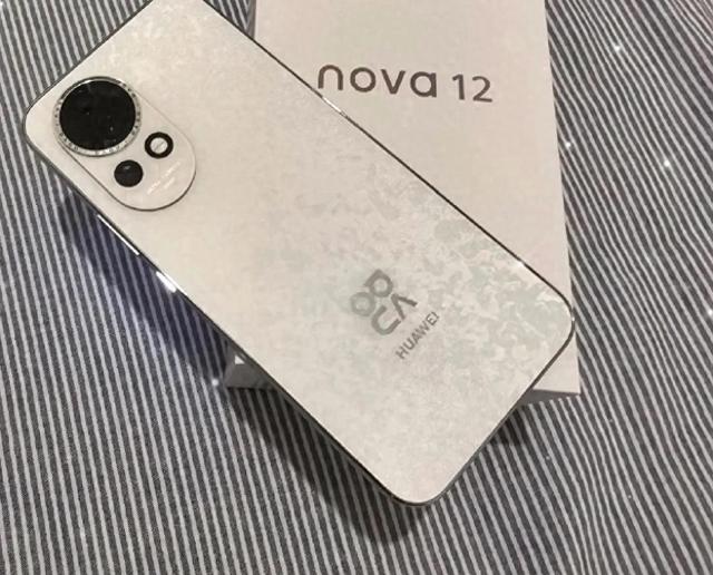华为nova手机耐用榜：四款主力机型全面解析，用户该避开哪些坑？