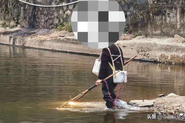 邻居相约电鱼	，一人溺亡！同行者竟要赔钱？这事儿到底冤不冤？