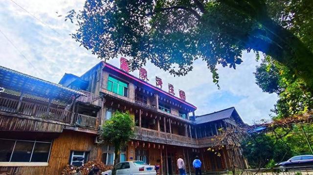 诗画鹤峰：容美秋色