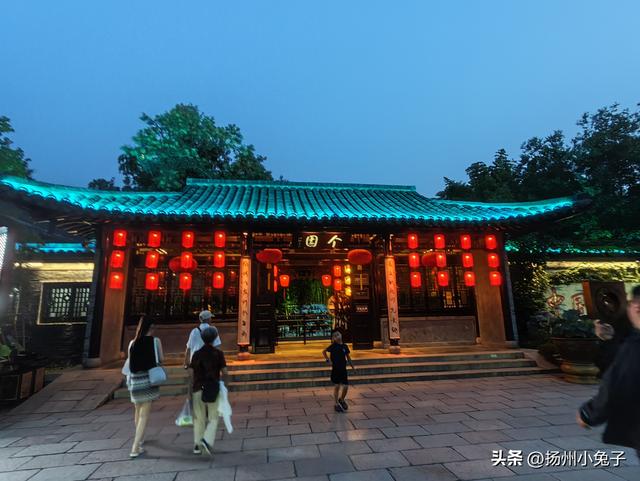犹如仙境的夜游，消弭了盛夏的酷热感