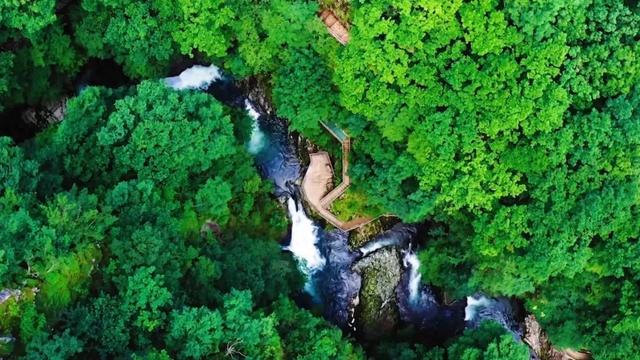 避暑胜地奏响“清凉经济”之歌