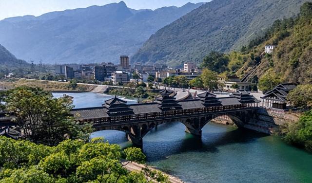 功率优化器（配电房无功补偿装置优化提升功率因数的实用策略）