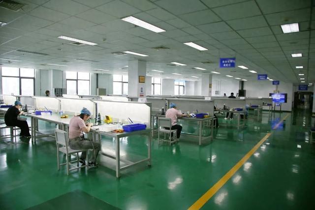 爱铁西 建家乡 | 2025年沈阳市“工匠杯”飞机线束集成元件装配技能大赛实操竞赛在铁西举行