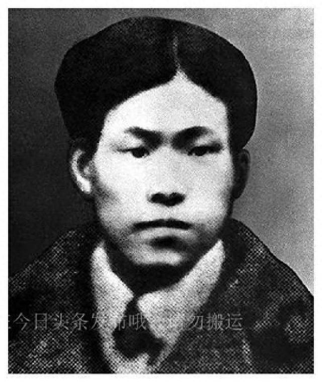 “明目张胆正式成立一个中国共产党”