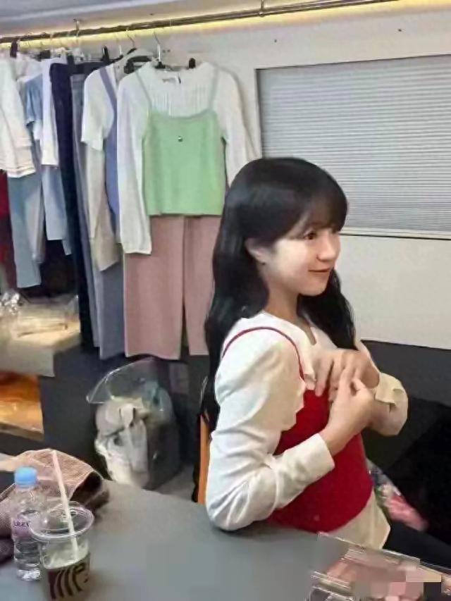 申裕斌生活照绝了！韩国乒坛美女，场下清纯可爱