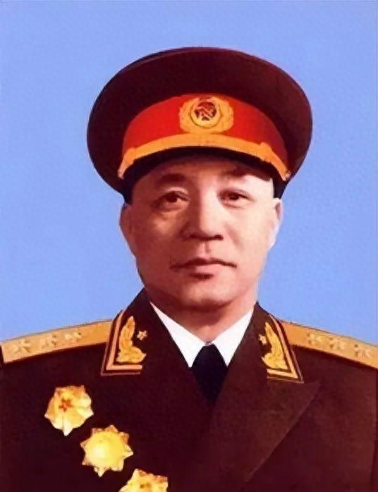 1955年授衔时，毛主席将他从上将名单中划掉，备注：此人骄傲自满