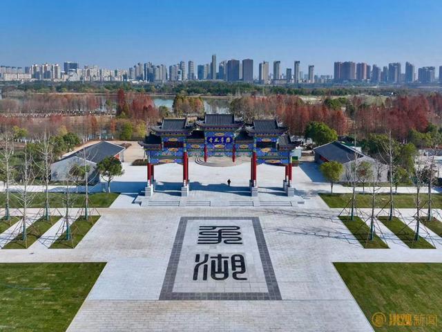 象湖景区西入口改造后投入使用