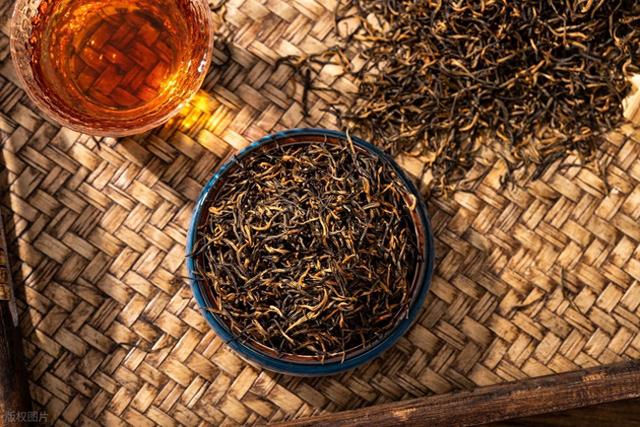 金骏眉正常多少钱一盒（金骏眉红茶中的贵族）