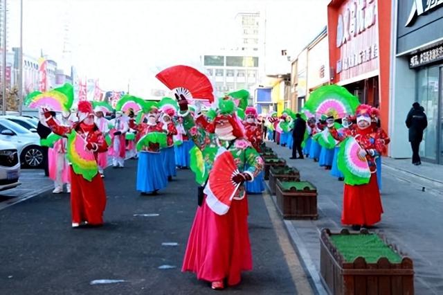 逛大集、备年货、过大年——“冰雪乐购·福启东极”2026佳木斯华联新春文旅“冰超”大集热闹开市