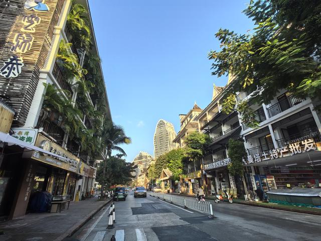 畅游植物王国 体验傣族风情