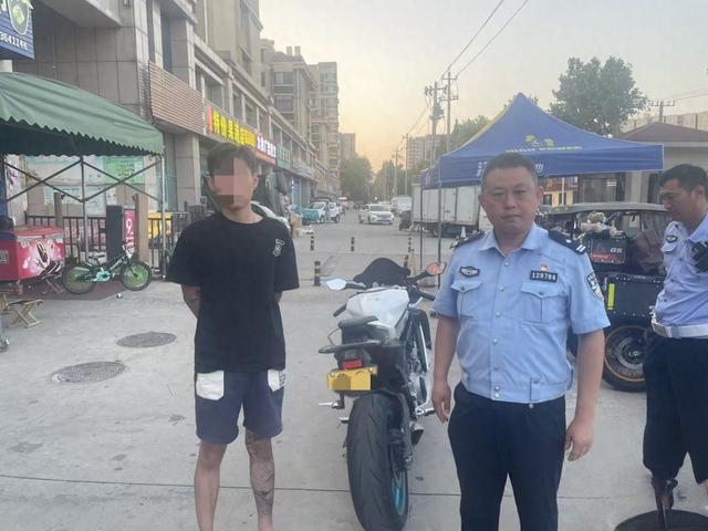 公路飙车无限金币破解版（飙车炸街车扣留）