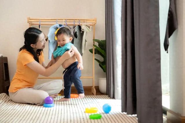 孩子不怕冷，只要不喊冷，就不用加衣服？