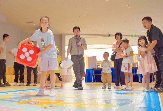 “平安旅文 畅游椰城”活动举行 趣味桌游普及禁毒知识