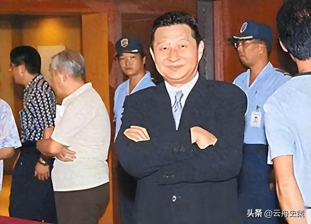 包养情人无数，娶初中同学女儿为妻，玩老婆闺蜜，嗜色如命的富豪