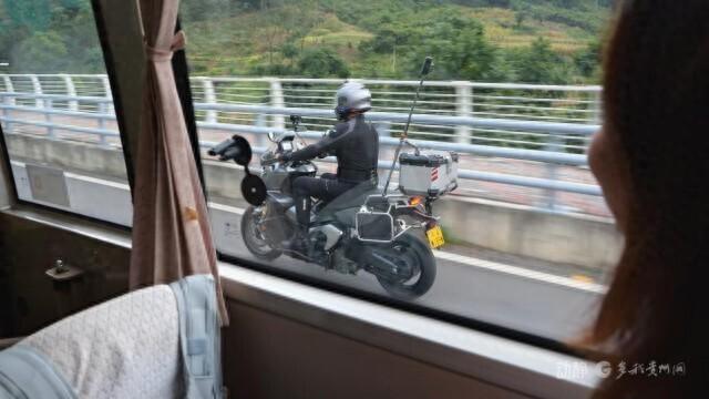 跨国骑行，“世界第一高”下的人间烟火