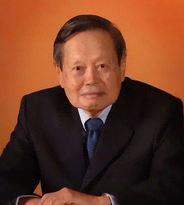 翁帆也没想到	，丈夫杨振宁去世后，竟因生前一个举动再次口碑暴涨