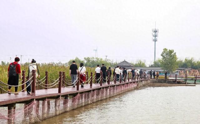 东方华地城再掀湿地温泉度假热潮