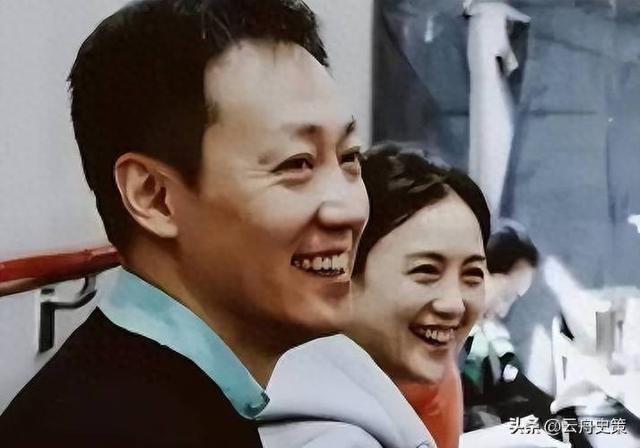 辛柏青丧妻刚满100天，离谱的事就发生了，被撮合娶马伊琍引争议