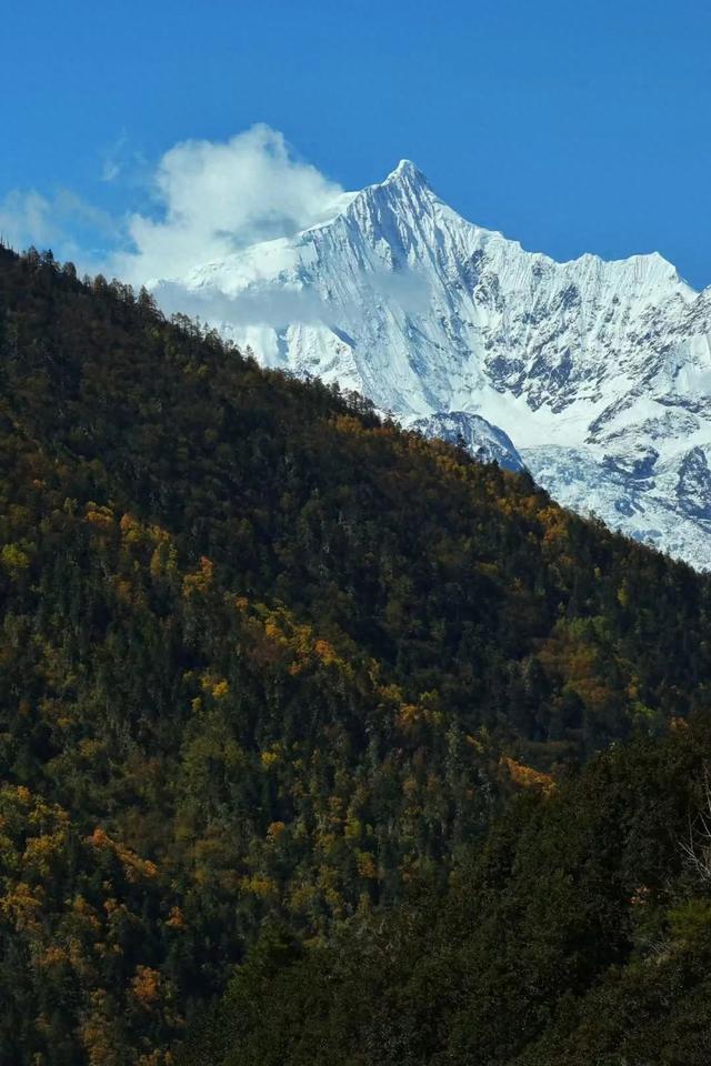 那远山呼唤我～梅里雪山是你心中的诗和远方吗？