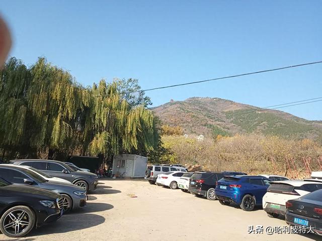 怒征西山公园，立在539.8米的顶峰