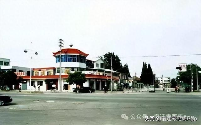 空荡荡、黑漆漆，实拍宿迁八角楼书店现状！