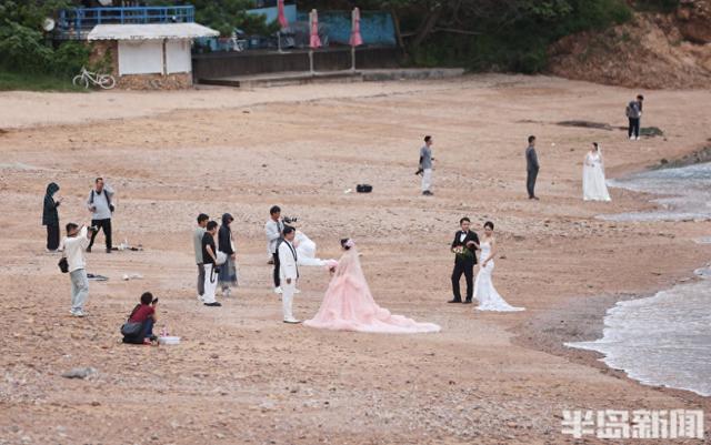 海天一色婚纱点缀，滨海浪漫值拉满