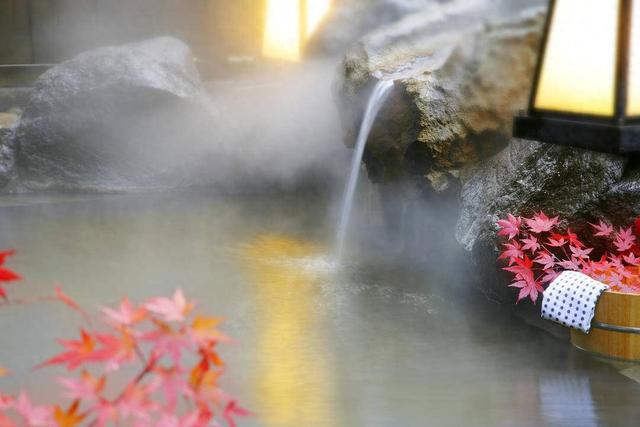 冬游民宿消费趋势报告：冬游带火南京温泉，乌鲁木齐冰雪游订单暴涨