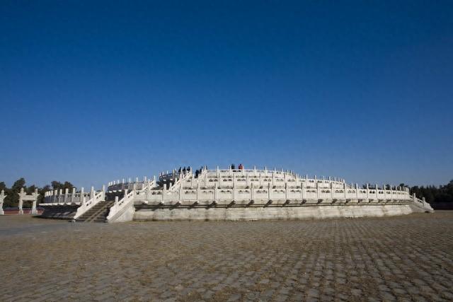 北京天坛：天圆地方的宇宙观实践	，风水先生黄天雄