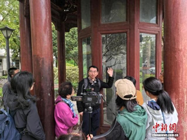 一日“穿越”唐宋元明清 杭州举行文物寻踪City Walk