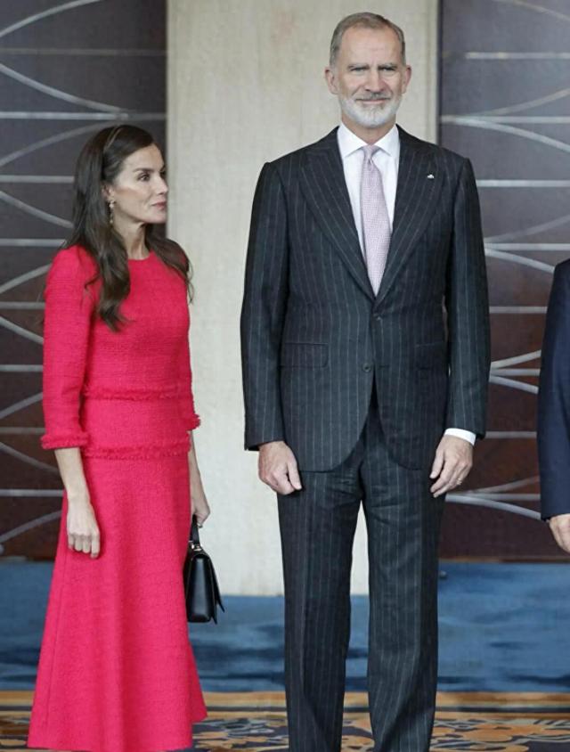 被西班牙王后惊艳了！4天6套Look，从成都美到北京