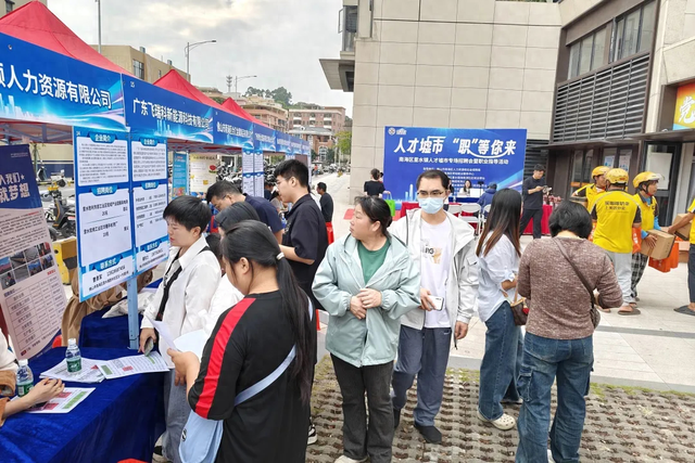 割禾体验、拾秋徒步……里水11月活动精彩瞬间→