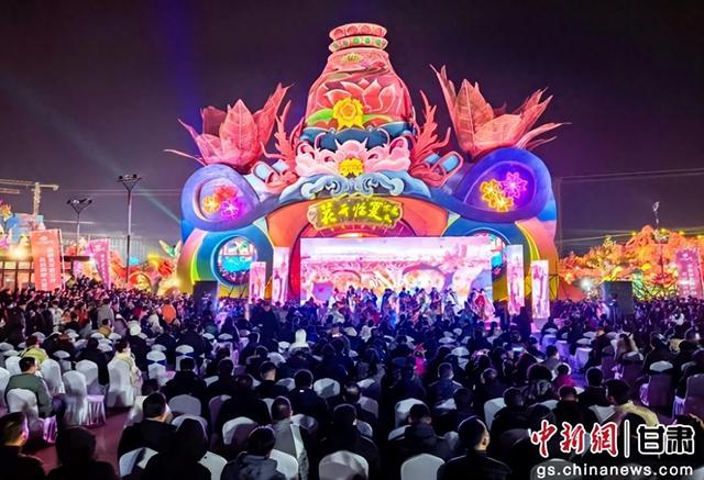 “花开临夏”不夜城：特色民族风情迎打卡热