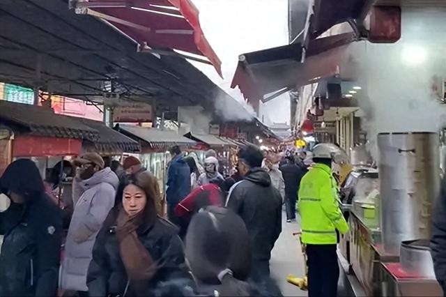 两家夫妻早餐店，半年一个倒闭一个开分店？真相就俩字