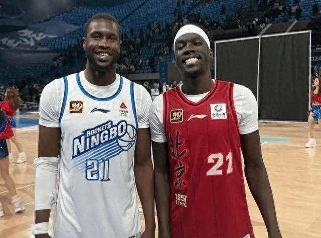 2外援合砍2分！宁波旧将联手来北京“诈骗”，京蜜：软的像老奶奶