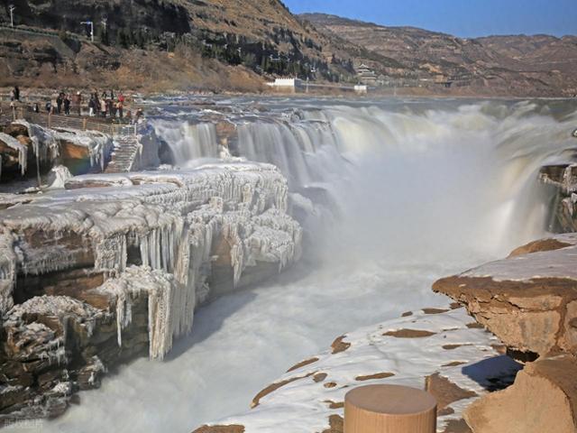 壶口瀑布冬日景观