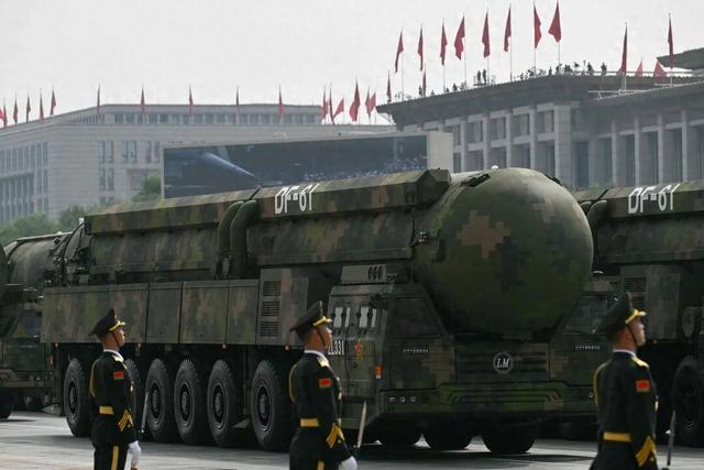 美论坛：如果美国使用核武器攻击中国并将其消灭，中国还能回击吗