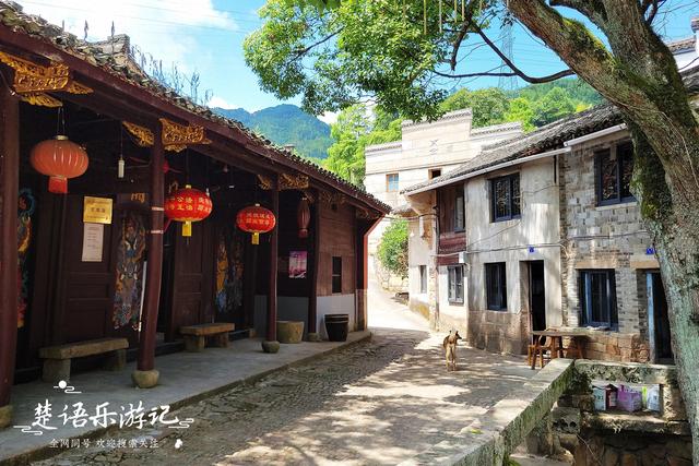 宁波奉化西南的古村群，据说是谢灵运的云游之地，景色真的太美了