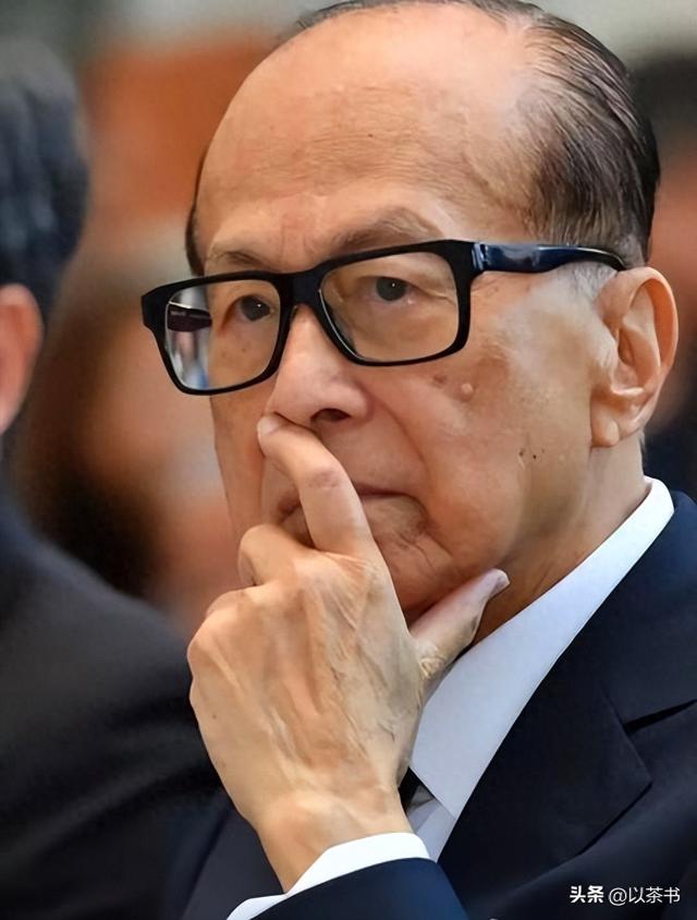 离开董明珠，王自如自曝欠债一个亿，李嘉诚说的话含金量还在上升