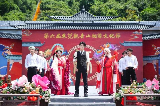 心动了无数次！男神@故里 领衔花美男舞动观音山，浪漫指数爆棚