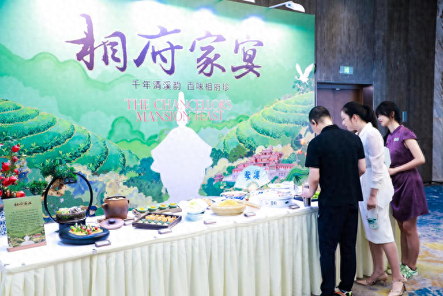 福建安溪：千年茶乡携“茶旅＋美食”进京 “天际茶盟”合作从“云端”落地