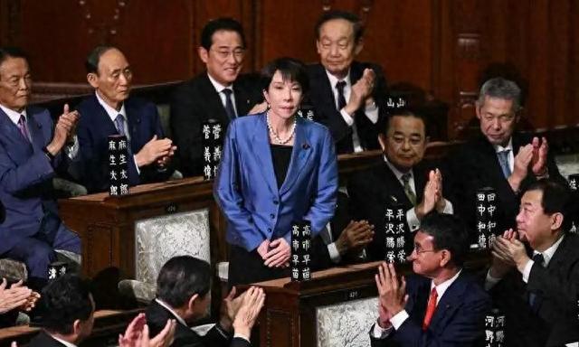 日本政坛巨震！166票在野党同盟，高市时代或将终结	，中方回应