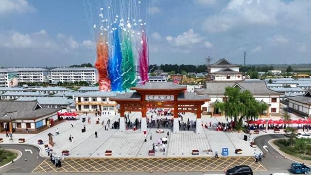 稻浪里的传承狂欢——桦川星火稻乡首届非遗美食文化节启幕